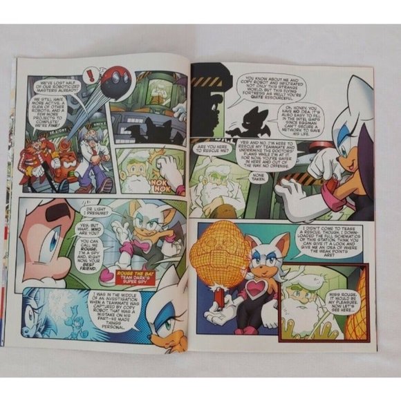 Mega Man Comic Books #26 Worlds Collide 7 of 12 August 2013 Signed Tracy Yardley - Picture 10 of 10